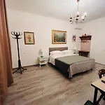 House Bed & Breakfast *